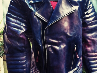 Spectacular jacket in leather prized claf, painted entirely by hand